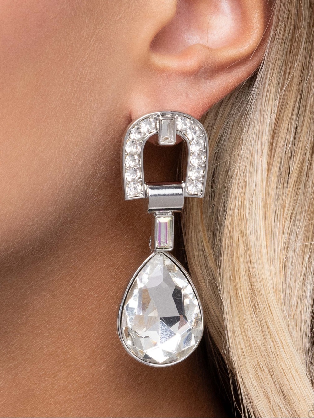NWT In Arching White Post Earrings
